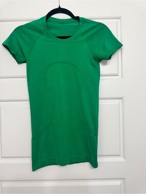 Lululemon Swiftly Tech Short-Sleeve 2.0 *Hip Length